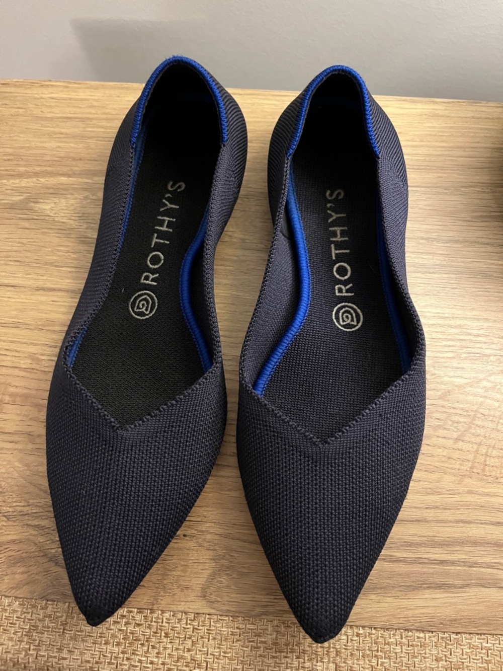 Rothy's Navy Pointed Knit Flats with Blue Trim